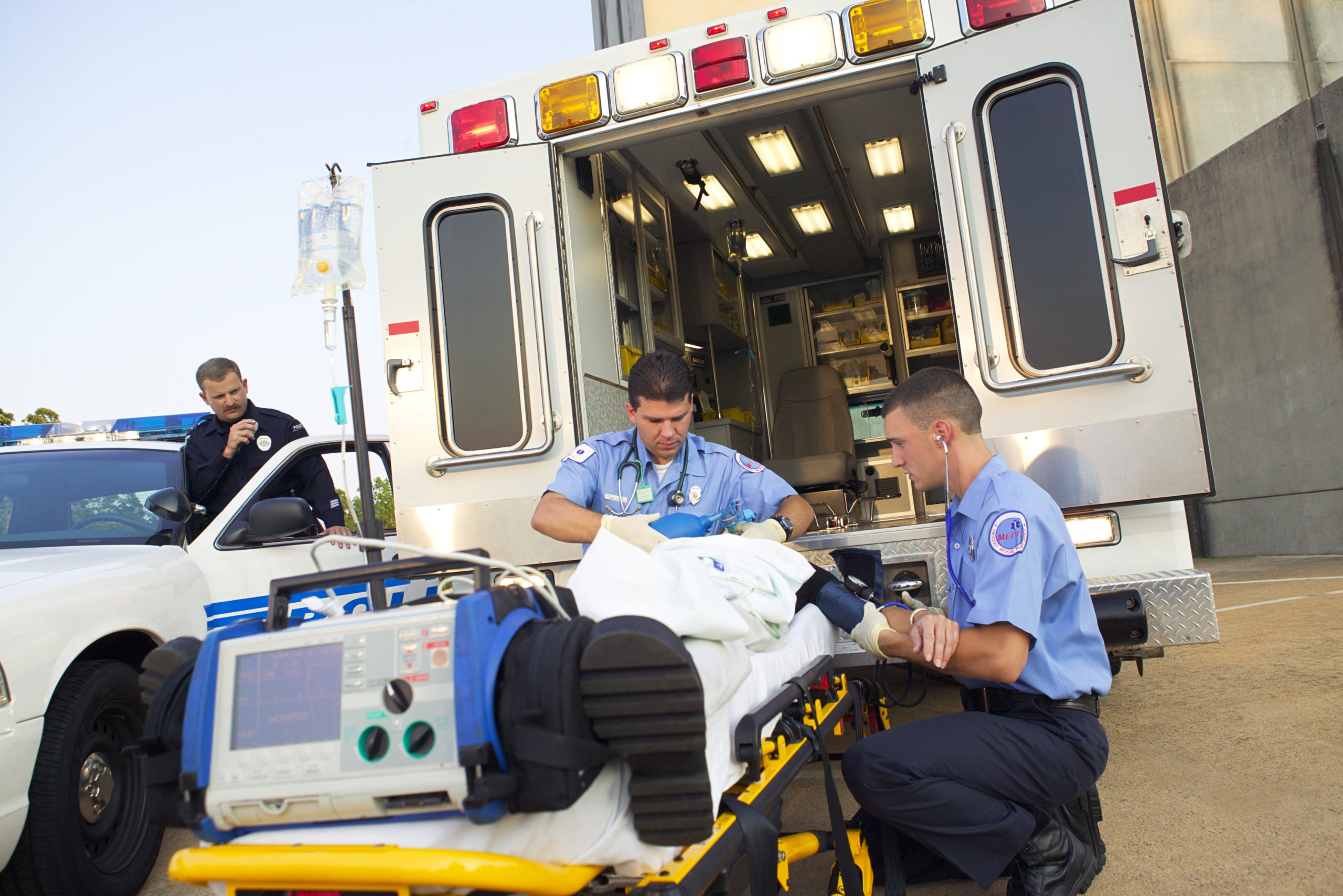 Three Key Benefits of an EMT Career